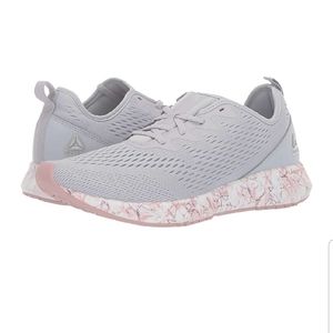 Reebok- Running Gray/Pink Flashfilm size 9.5